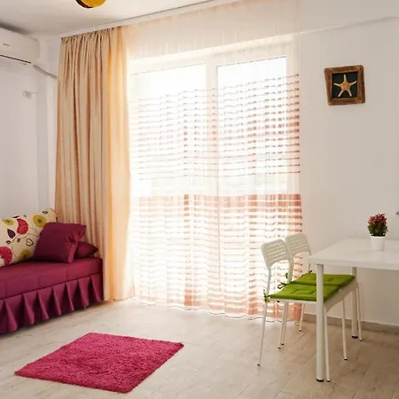 Apartment Astoria By Sunny Mamaia *