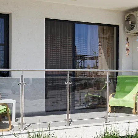 Apartment Astoria By Sunny Mamaia