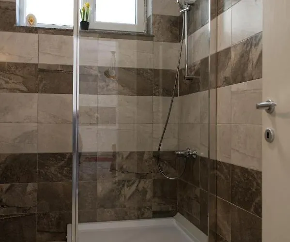 Appartement Astoria By Sunny Mamaia